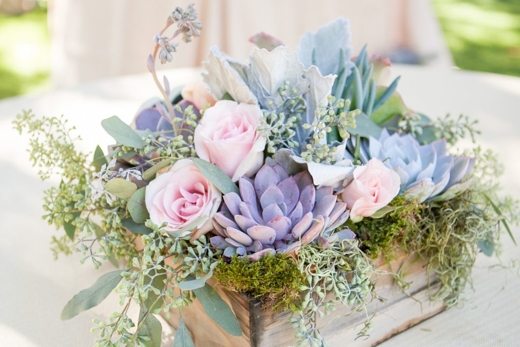 Presenting our gorgeous pastel color palette ideas for a fairytale wedding inspiration! 